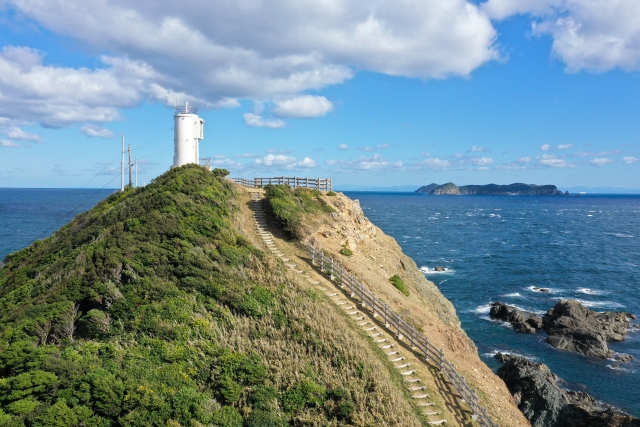 蒲生田岬灯台への階段(阿南市)