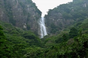 行縢の滝(延岡市)