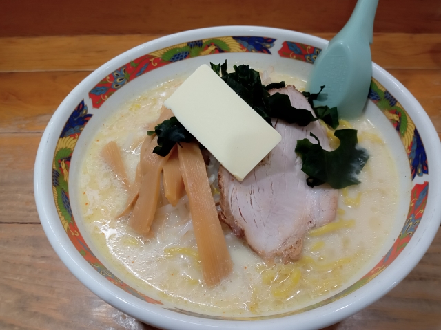 味噌カレー牛乳ラーメン(青森県青森市)