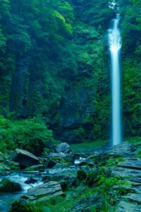 阿弥陀ヶ滝（岐阜県郡上市）