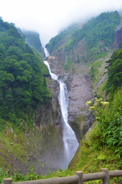 称名滝(富山県)